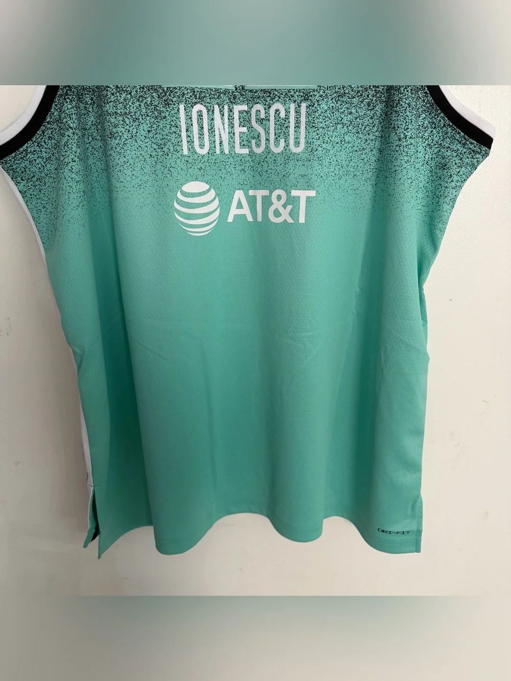 Women’s Nike WNBA New York Liberty Sabrina Ionescu #20 Victory Jersey XXL